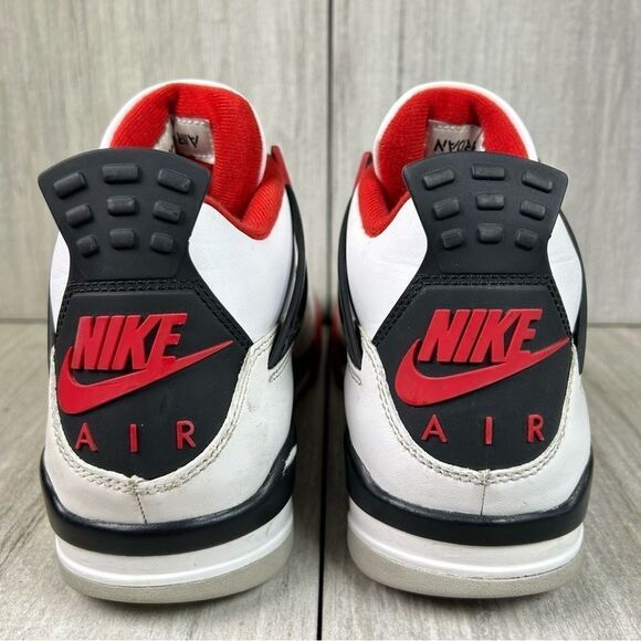 Nike Air Jordan 4 Retro OG Fire Red 2020 Sneaker Shoe dc7770 160 Mens Size 8 - Picture 9 of 10